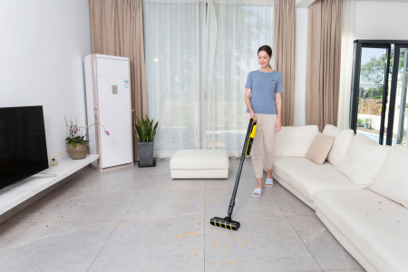 Пылесос Karcher VC 4S Cordless Plus 1.198-282.0 Пылесос Karcher VC 4S Cordless Plus 1.198-282.0