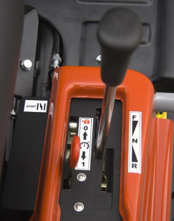 Мини-тракторы, райдеры