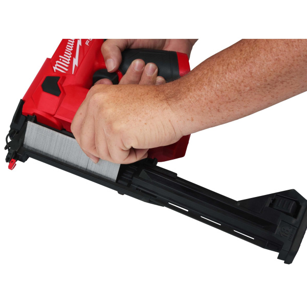 Аккумуляторный нейлер Milwaukee M12 FCN18GS-0X (без АКБ и ЗУ) 4933493354 Степлеры