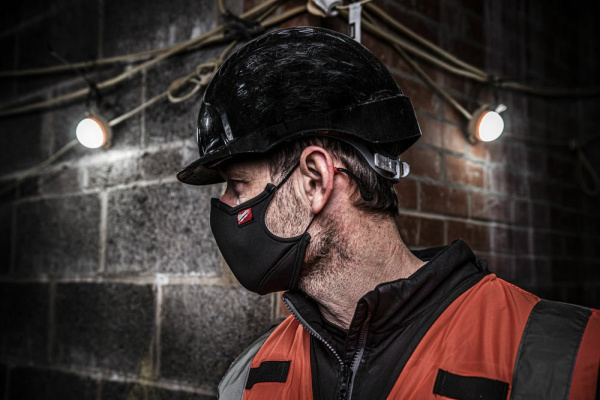 Маска для лица Performance Face Covering S/M Milwaukee 4932478865 Маска для лица Performance Face Covering S/M Milwaukee 4932478865