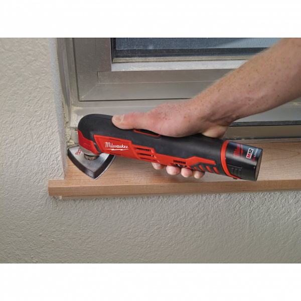 M12™ субкомпактный мульти-тул C12 MT-0 4933427180 Многофункциональный инструмент (реноватор)