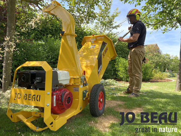 Измельчитель древесины Jo Beau M300 001362 Садовые измельчители