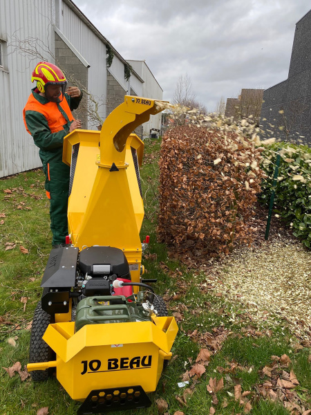 Измельчитель древесины Jo Beau M400 001393 Садовые измельчители